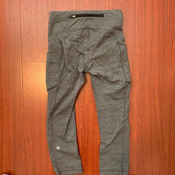 Lululemon Speed up crop (21") heathered black - Picture 4 of 6